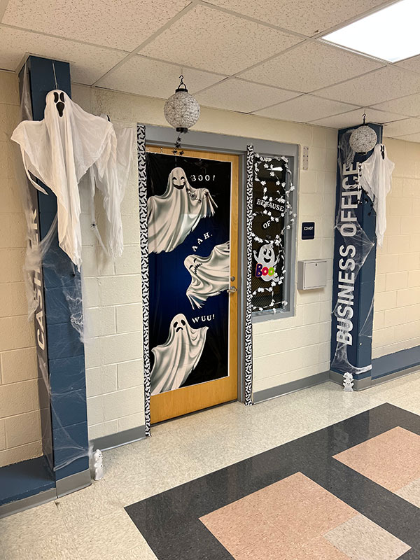 Door Decorating Contest Voting