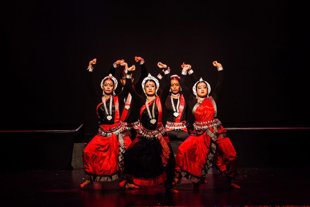 Surati Indian dancers