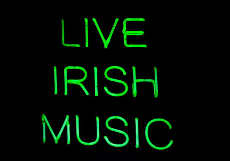 sign that says live irish music