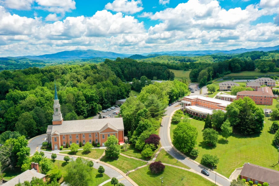 College Visit Milligan